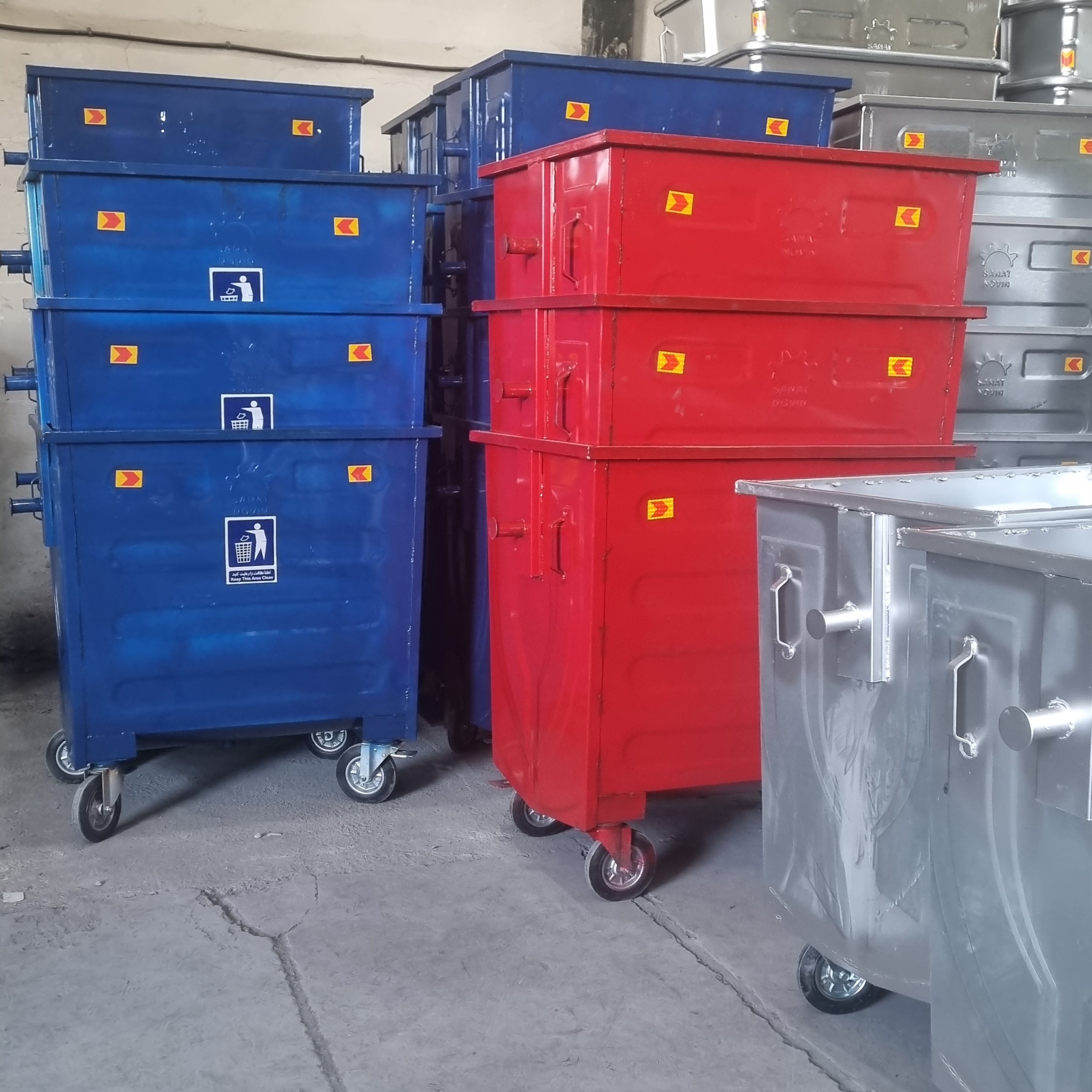 ۲۰۲۴۰۳۱۳_۱۴۲۳۲۶ معرفی سطل زباله 770 لیتری در صنعت نوین - Image 1